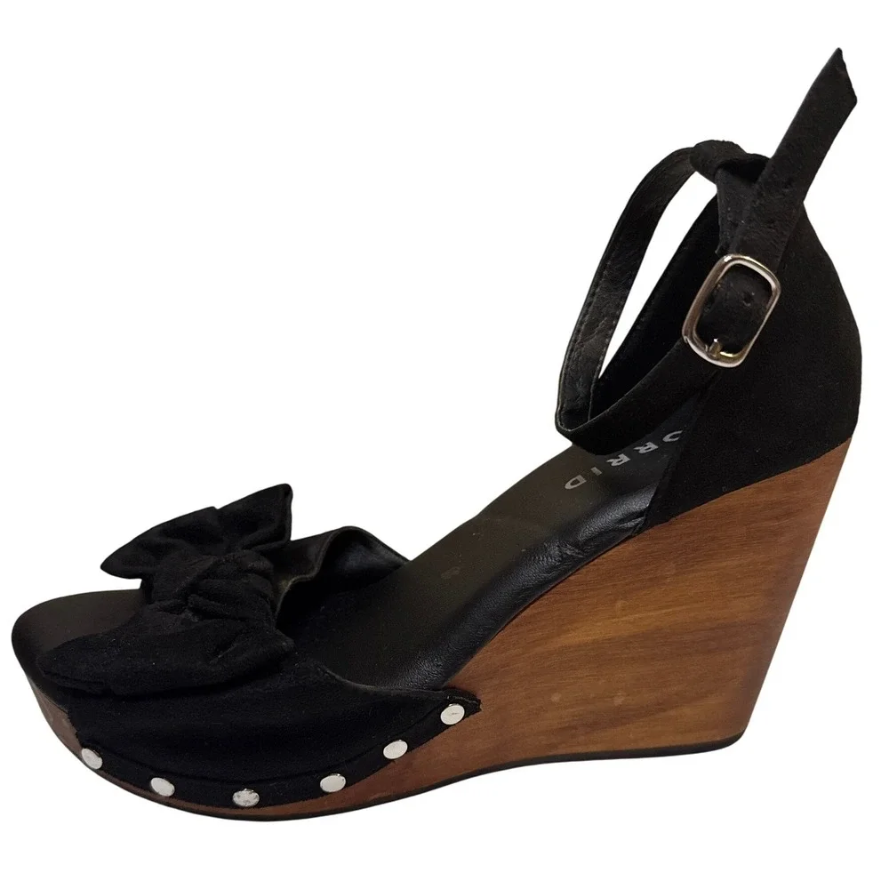 Torrid‎ Black Suede Wedge Sandals Ankle Strap Bow Studded Platform Wooden 8.5